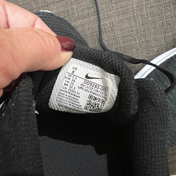 Nike, Flex Experience Run 11, running shoe, lightweight, women's size 8 - Picture 5 of 8